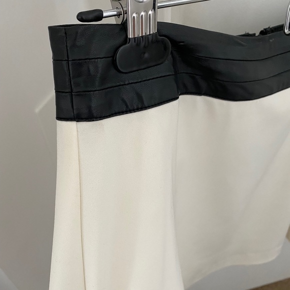 KENSIE BLACK & OFF-WHITE SKIRT WITH FAUX LEATHER WAISTBAND - Picture 4 of 8